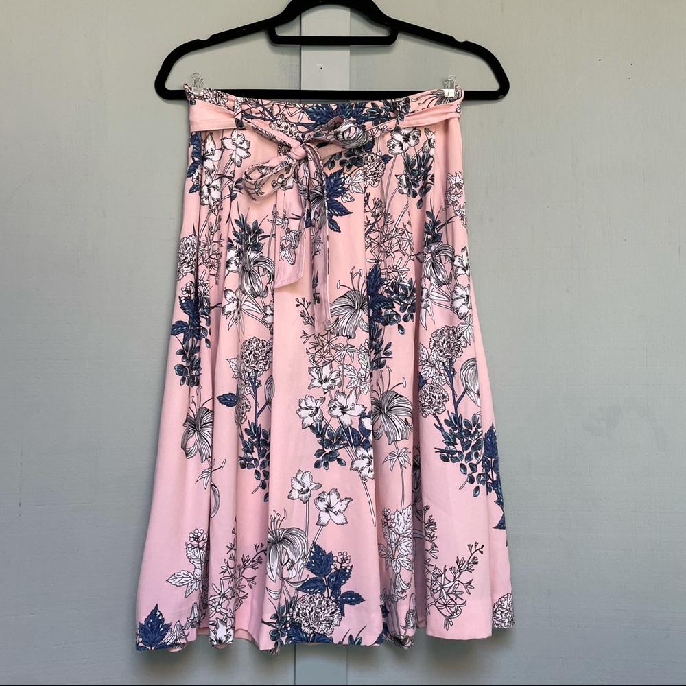 EUC Banana Republic Floral Midi Skirt - MP